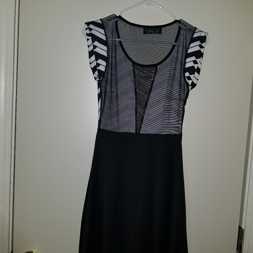 cute Dress - Picture 2 of 2
